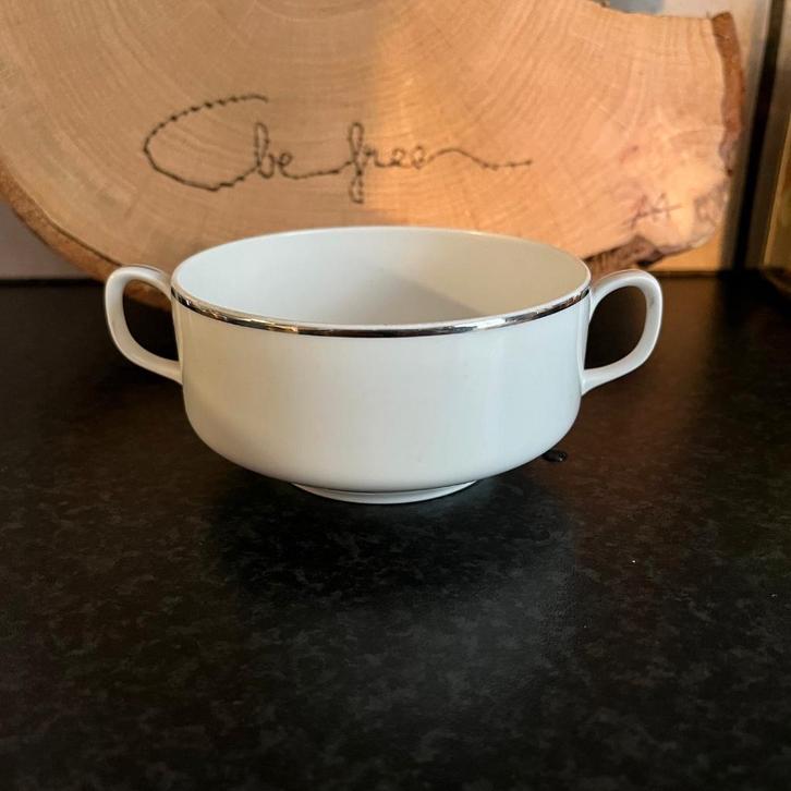 Soepkop, Hutschenreuther Monenberg, Germany, Huis en Inrichting, Keuken | Servies, Zo goed als nieuw, Overige typen, Overige stijlen