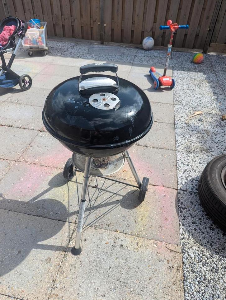 Weber Compact Kettle Houtskoolbarbecue - Zwart, Tuin en Terras, Houtskoolbarbecues, Gebruikt, Ophalen