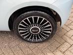 Fiat 500 1.0 Hybrid Launch Ed. *carplay *navi *climate *16, Voorwielaandrijving, Gebruikt, Zwart, Leder en Stof