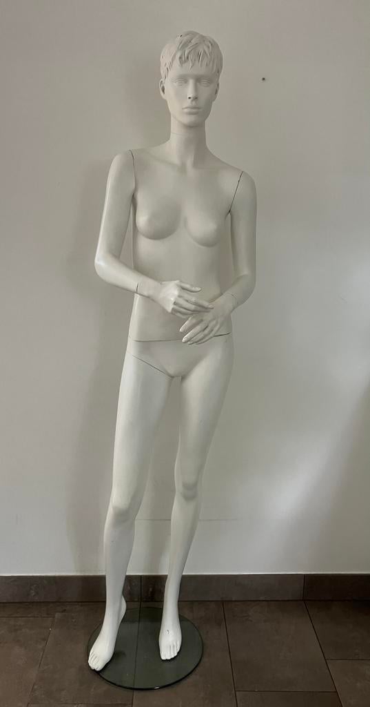 Etalagepop 1, Hobby en Vrije tijd, Naaien en Fournituren, Ophalen of Verzenden, Gebruikt, Paspop