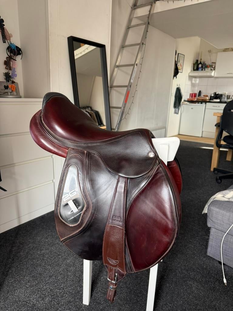 CWD zadel, Ophalen, Gebruikt, Springen