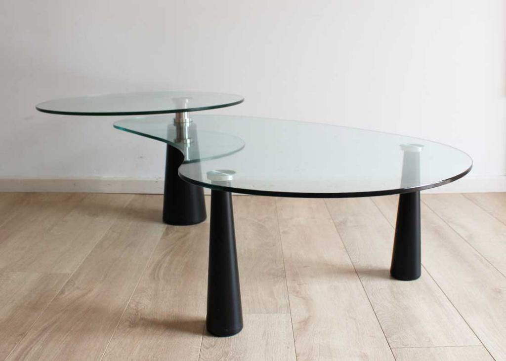 Glazen vintage salontafel, zwarte poten. Retro design tafel, Huis en Inrichting, Tafels | Salontafels, Ophalen, O, O, 50 tot 100 cm
