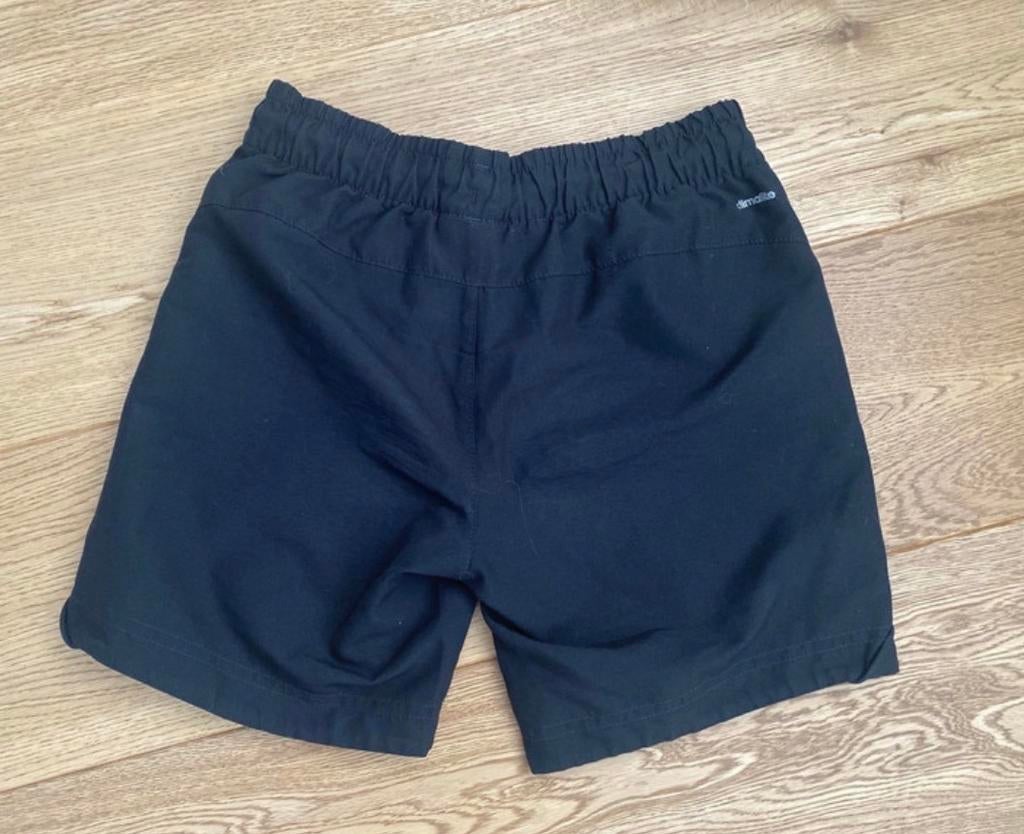Adidas sportbroekje maat 140, Kinderen en Baby's, Kinderkleding | Overige, Verzenden, Gebruikt, Jongen of Meisje