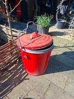 Ouderwetse rode zinken vuilnisemmer met deksel, Huis en Inrichting, Emmers, Ophalen of Verzenden, Gebruikt, Zink, Met deksel