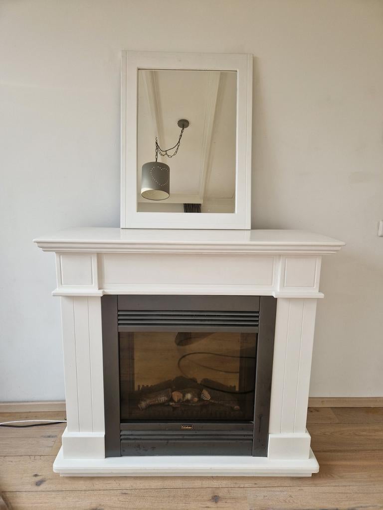 Faber elektrische haard met houten schouw + spiegel, Ophalen, Zo goed als nieuw, Vrijstaande haard, Elektrische haard