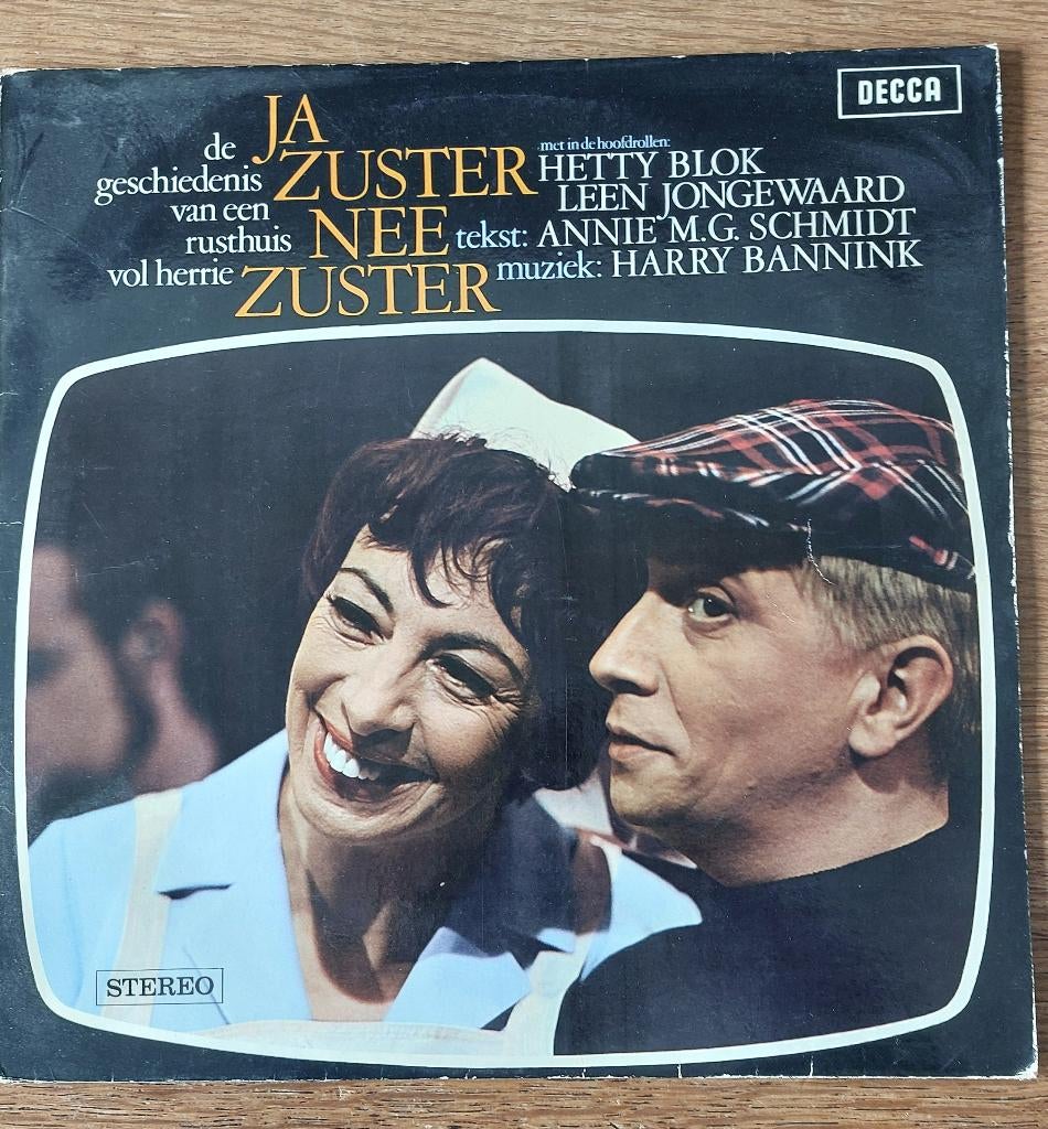132436  LP   Ja zuster, Nee zuster, Ophalen of Verzenden, Gebruikt, 12 inch, Levenslied of Smartlap