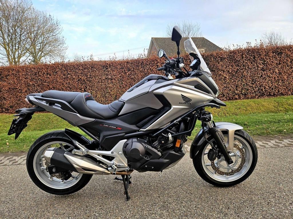 HONDA NC750 X DCT 2016 ABS DAGRIJLAMPEN VALBEUGEL LUXE ZADEL, 2 cilinders, Bedrijf, Onbekend, Meer dan 35 kW