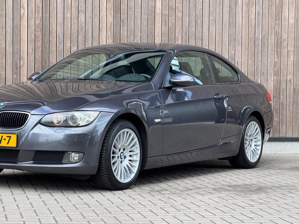 BMW 3-serie Coupé 320i Executive|Automaat|, Automaat, Zwart, 4 cilinders, 4 stoelen