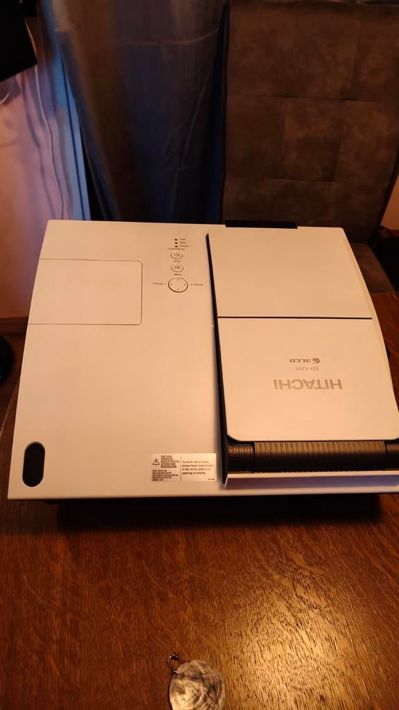 ultra short trow hitachi ed-a101 projector 2300uur, Ophalen, Gebruikt, HD (720), LCD