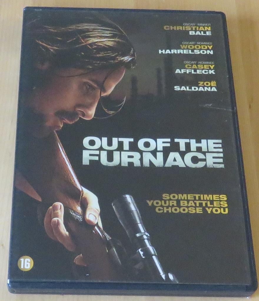 DVD Out of the Furnace (2013) Christian Bale, Cd's en Dvd's, Dvd's | Thrillers en Misdaad, Vanaf 16 jaar, Ophalen, Gebruikt, Maffia en Misdaad