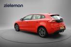 Volvo V40 1.5 T2 Nordic + Automaat - Stoelverw. Navi, Clima,, Auto's, Euro 6, 4 cilinders, Origineel Nederlands, 19 km/l