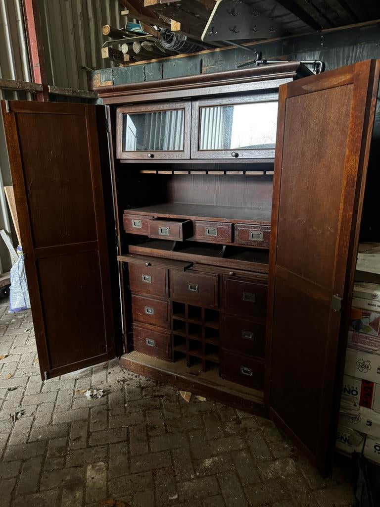 Stijlvolle buffetkast / bar - perfect voor de liefhebber, Ophalen