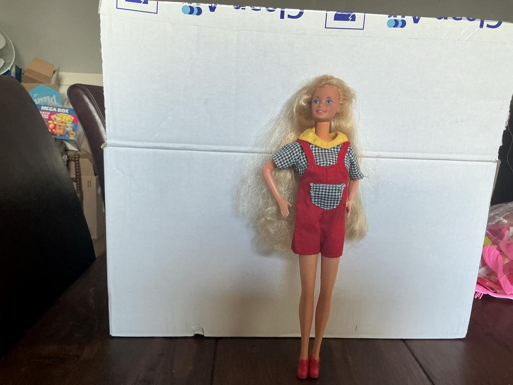 Mattel Barbie made in Philippines op rug 1966, Verzamelen, Poppen, Ophalen of Verzenden, Gebruikt