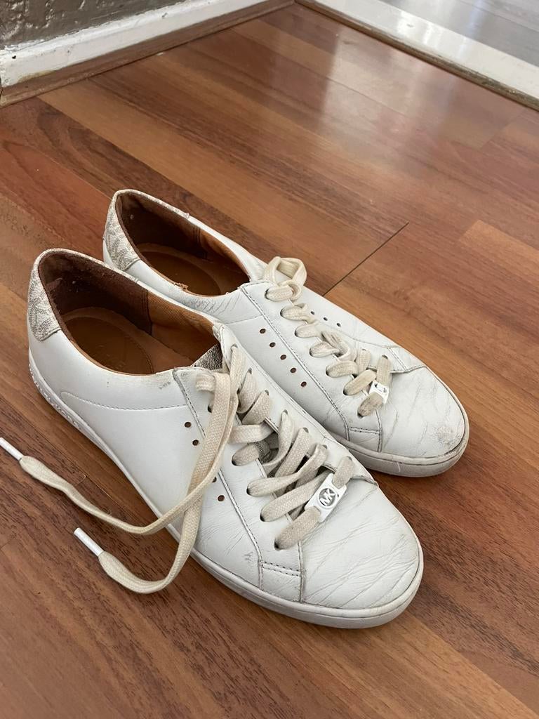 Michael Kors 40 maat, Kleding | Dames, Schoenen, Ophalen of Verzenden, Zo goed als nieuw, Zwart, Sneakers of Gympen