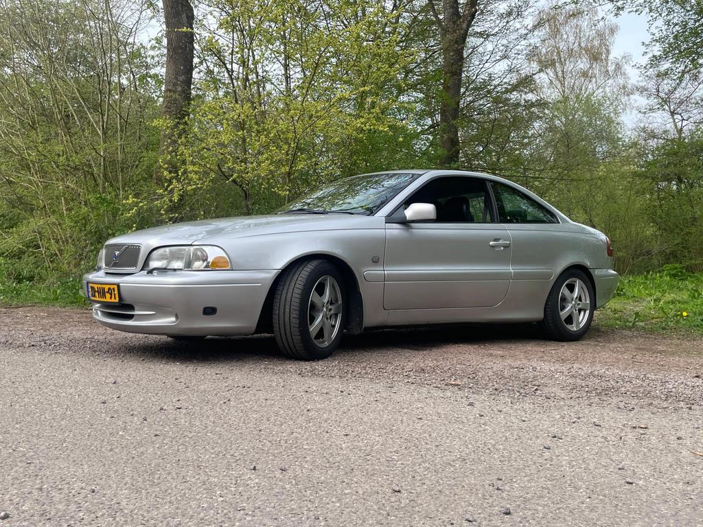 Volvo C70 2.3 T-5 AUT 1999 Grijs, C70, Zwart, 4 stoelen, Standkachel