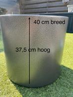 Grijze bloempot met wieltjes, Tuin en Terras, Bloempotten, Ophalen, Overige materialen, Gebruikt, 40 cm of meer