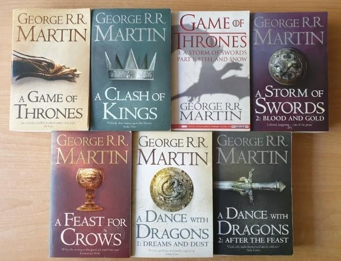 George R. R. Martin - Song of Ice and Fire (7x sc), Ophalen of Verzenden, Gelezen, George R. R. Martin