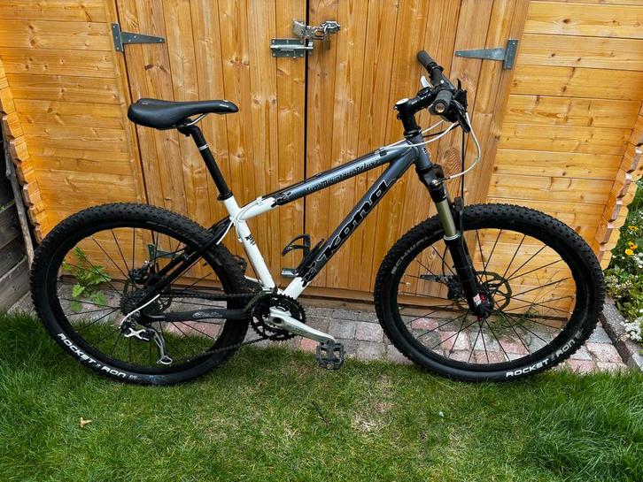 Kona Fire Mountain Deluxe 2008, Fietsen en Brommers, Fietsen | Mountainbikes en ATB, Gebruikt, Overige merken, Minder dan 45 cm
