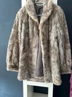 Mooie nerts jas - Doe een bod!, Ophalen of Verzenden, Gedragen, Maat 38/40 (M), Bruin