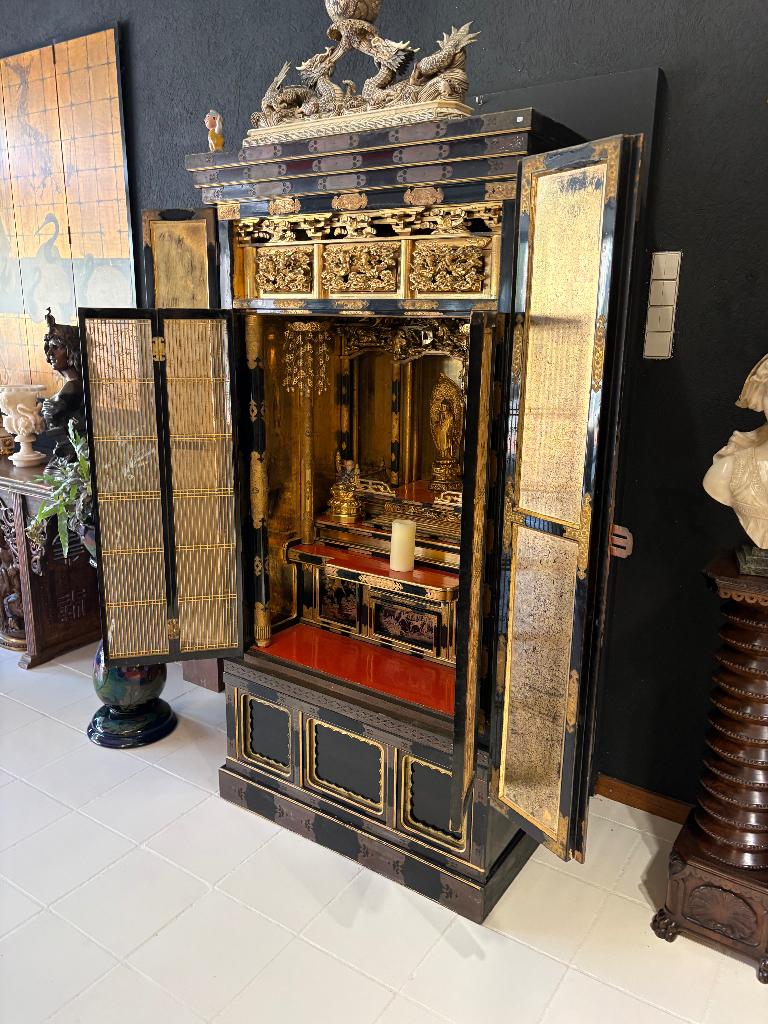 Japanse Boeddhistische Huisaltaar (仏壇 — Butsudan) Meiji, Ophalen