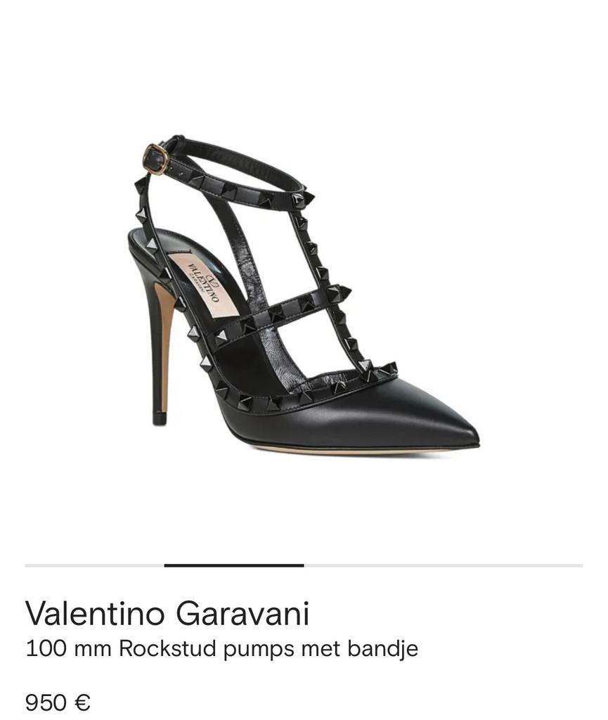 Valentino Rockstud Pumps - Zo goed als nieuw, Kleding | Dames, Schoenen, Ophalen, Zo goed als nieuw, Zwart, Pumps