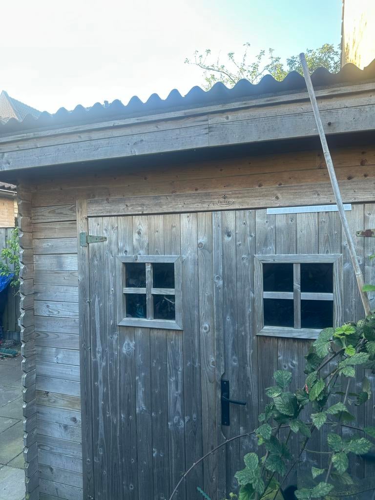 tuinhuis/blokhut in goede staat te koop, Tuin en Terras, Tuinhuizen, Ophalen, Tuinhuis, 250 tot 500 cm, 2 ramen