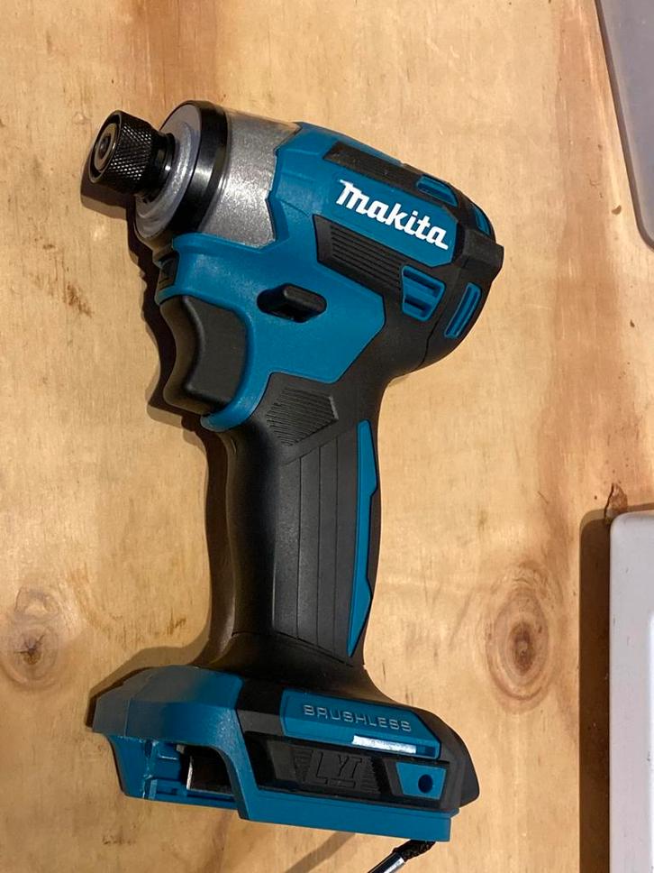 Makita DTD173D 18V Accu boormachine, Doe-het-zelf en Verbouw, Gereedschap | Boormachines, Zo goed als nieuw, Boor- en Schroefmachine