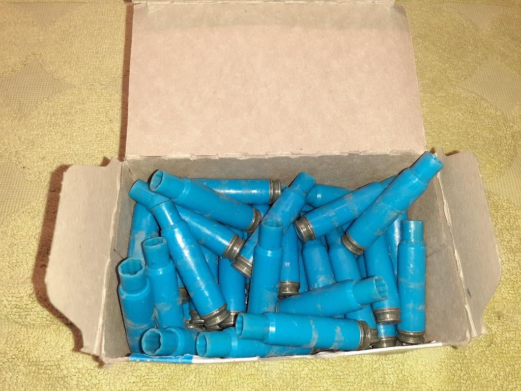 Doos 50 hulzen oefenpatronen (ONKLAAR), Verzamelen, Militaria | Algemeen, Ophalen of Verzenden, Landmacht, Duitsland, Hulzen of Bodemvondsten