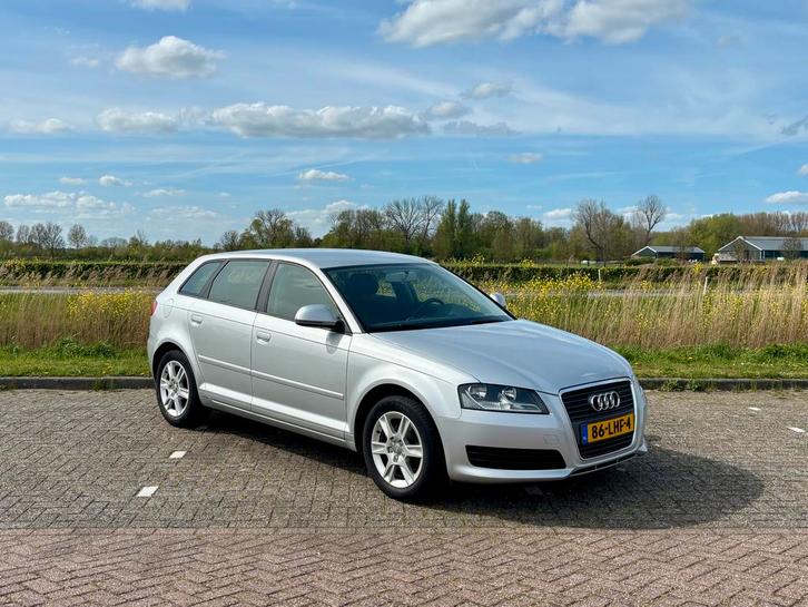 Audi A3 1.4 Tfsi 92KW Sportback 2010 Grijs, Auto's, Audi, Particulier, A3, Benzine, B, Hatchback, Handgeschakeld, Origineel Nederlands