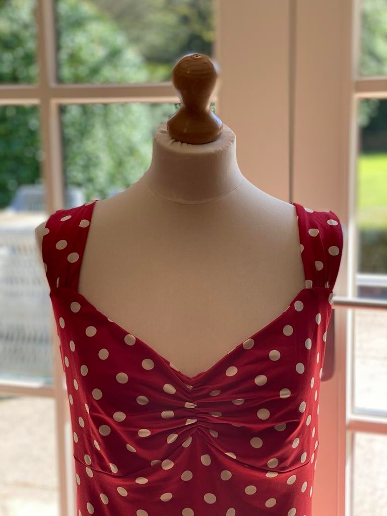 King Louie Zomerjurk Rood Witte Polkadot Maat XL, Kleding | Dames, Jurken, Maat 46/48 (XL) of groter, Ophalen of Verzenden, Knielengte