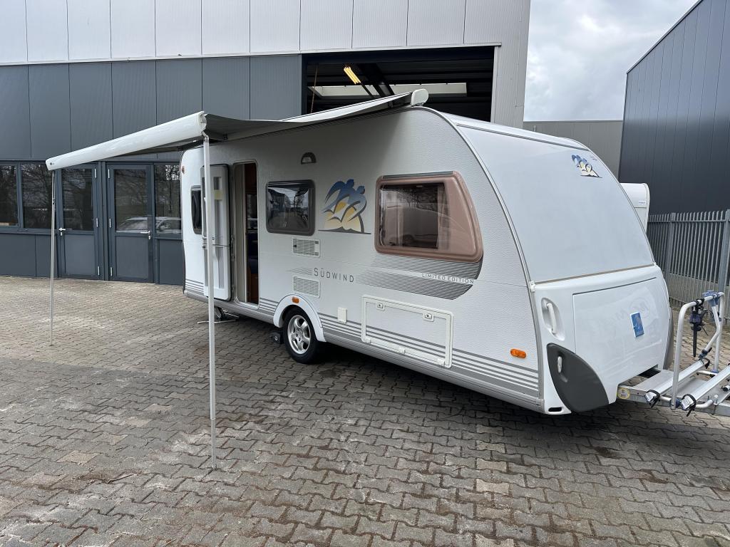 Knaus Sudwind Limited Edition 500 EU ENKELEBEDDEN - BOMVOL!, Schokbreker, Rondzit, Bedrijf, Knaus