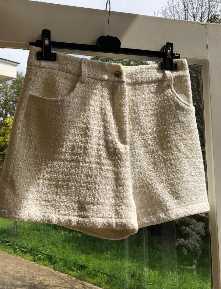 NIEUW lichte korte broek van Est'Seven mt M, Kleding | Dames, Broeken en Pantalons, Nieuw, Maat 38/40 (M), Overige kleuren, Kort