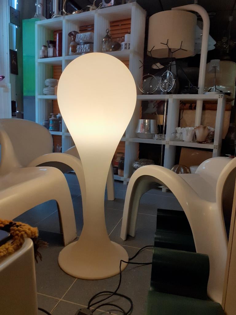 wit kunststof vloerlamp 100 cm retro jaren space age design, Huis en Inrichting, Lampen | Vloerlampen, Kunststof, Gebruikt, 100 tot 150 cm