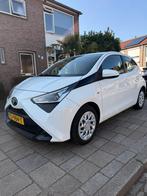 Toyota Aygo 1.0 Vvt-i 72pk 5D 2018 Wit, Auto's, Voorwielaandrijving, 4 stoelen, Wit, Origineel Nederlands