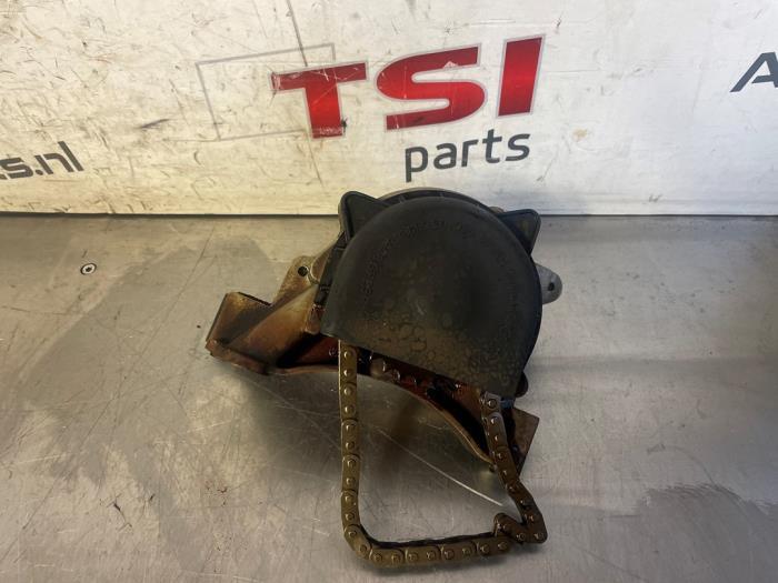 Oliepomp van een Volkswagen Golf, Auto-onderdelen, Motor en Toebehoren, Volkswagen, Gebruikt, 3 maanden garantie, Ophalen of Verzenden