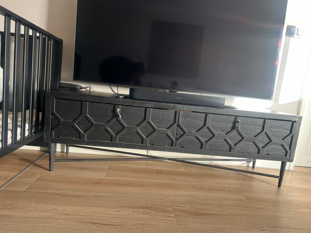 WOOOD Bepurehome TV-meubel zwart met metalen onderstel, Ophalen, Gebruikt, 150 tot 200 cm, Minder dan 100 cm