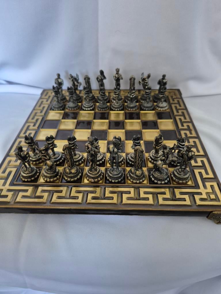 Schaakspel met bronzen erotische figuren, Ophalen of Verzenden, Minder dan 500 stukjes