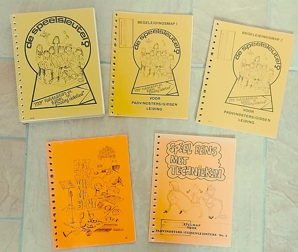 scouting handleiding en instructieboeken Gidsen/Padvindsters, Ophalen of Verzenden, Zo goed als nieuw, Boek of Tijdschrift