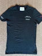 In Gold we Trust - Unisex - S - Zwart, Verzenden, Zo goed als nieuw, Maat 46 (S) of kleiner, Zwart