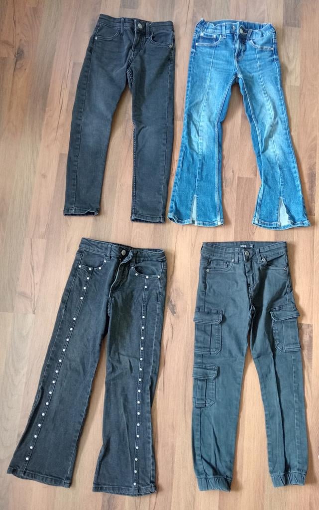 4 meisjes spijkerbroeken maat 122 - 3 zwart, 1 blauw, Kinderen en Baby's, Kinderkleding | Maat 122, Broek, Gebruikt, Meisje, Ophalen of Verzenden