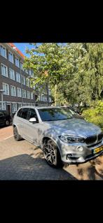 BMW X5 Xdrive 40E Plug-in Hybr Aut8 2015 Grijs, Auto's, BMW, 4 cilinders, USB, Vierwielaandrijving, Dealer onderhouden