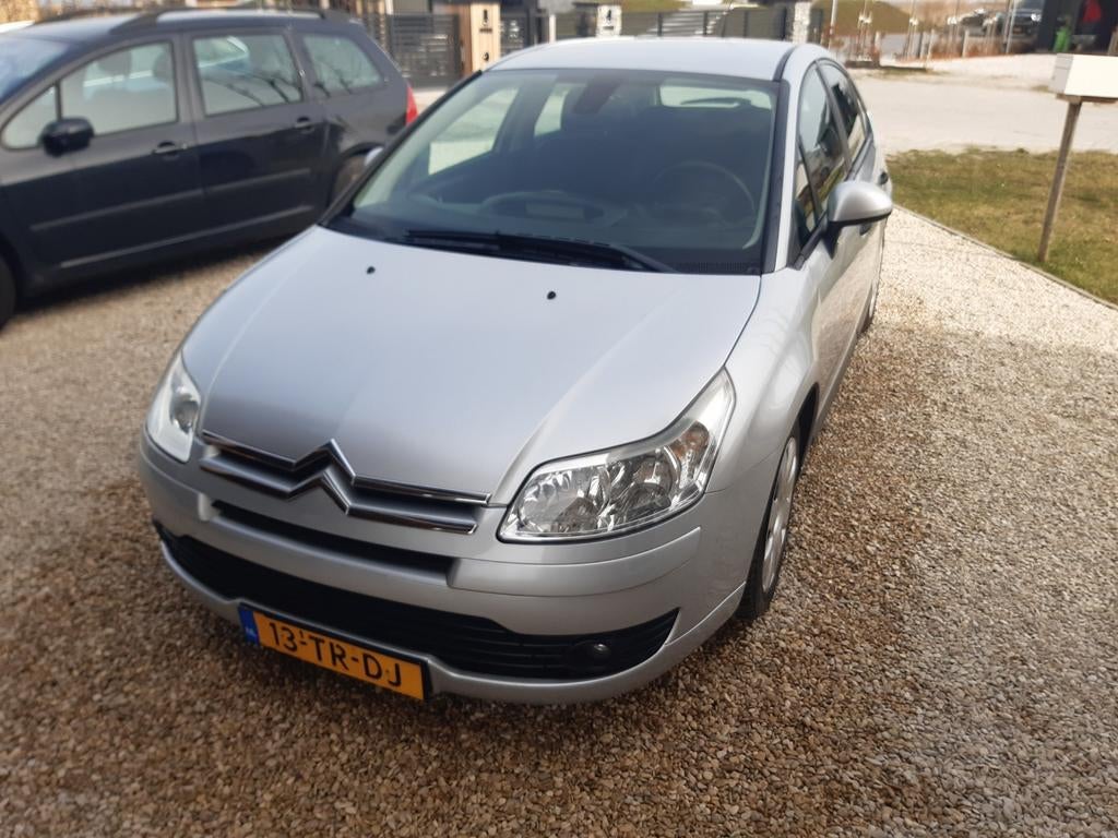 Citroen C4 1.4 16V 5DR 2006 zilver-metallic 5-drs. nwe APK, Auto's, Peugeot, Particulier, ABS, Airbags, Airconditioning, Boordcomputer