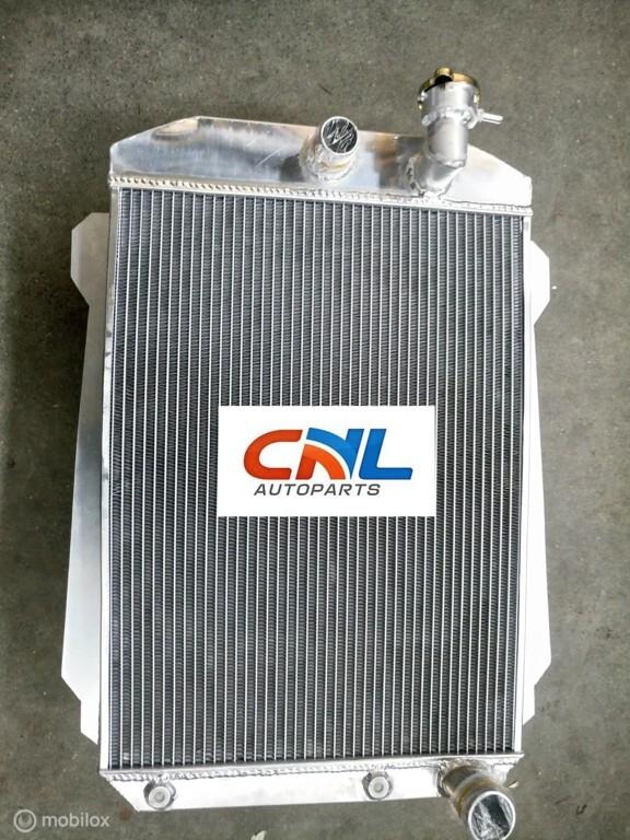 Radiateur CHEVY HOT/STREET ROD 350 V8 W/TRANNY COOLER AUTO, Nieuw, Ophalen of Verzenden