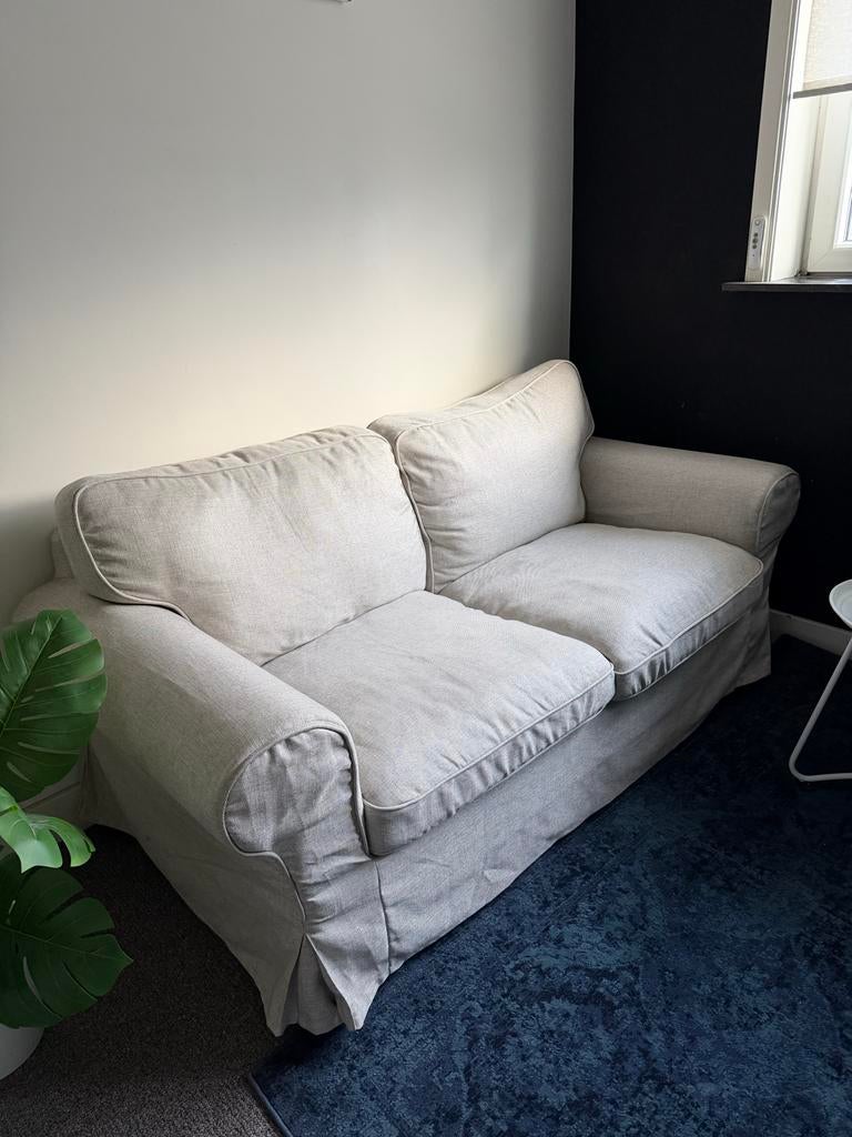 Ikea Ektorp 2-zitsbank Beige - Nieuwstaat!, Tweepersoons, 75 tot 100 cm, Ophalen of Verzenden, Zo goed als nieuw