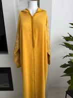 Mosterdgele jellaba met borduurwerk, Maat 38/40 (M), Geel, Nieuw, Ophalen of Verzenden