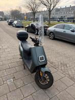 Iva Scooter - Zo goed als nieuw, inclusief topkoffer, Fietsen en Brommers, Scooters | Overige merken, Ophalen, Elektrisch, Zo goed als nieuw