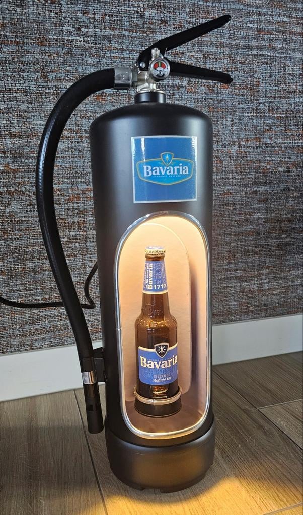 Mooie BAVARIA brandblusser met ledverlichting, Ophalen of Verzenden, Nieuw, Reclamebord, Plaat of Schild, Bavaria