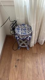 Blauw wit gouden gedetailleerde stenen stoel met bloemen, Ophalen, Overige materialen, Gebruikt, Blauw