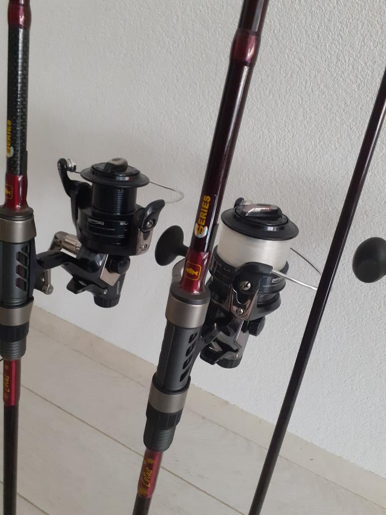 2 x Prologic lotus 10ft 2.75lb + 2 x Spro baitrunner, Ophalen, Gebruikt, Complete set