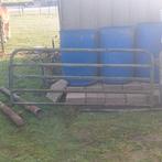 Grote stevige  zware  ijzere poort. 2 delig met 2 lange pale, Gebruikt, Ophalen of Verzenden, Minder dan 100 cm, IJzer